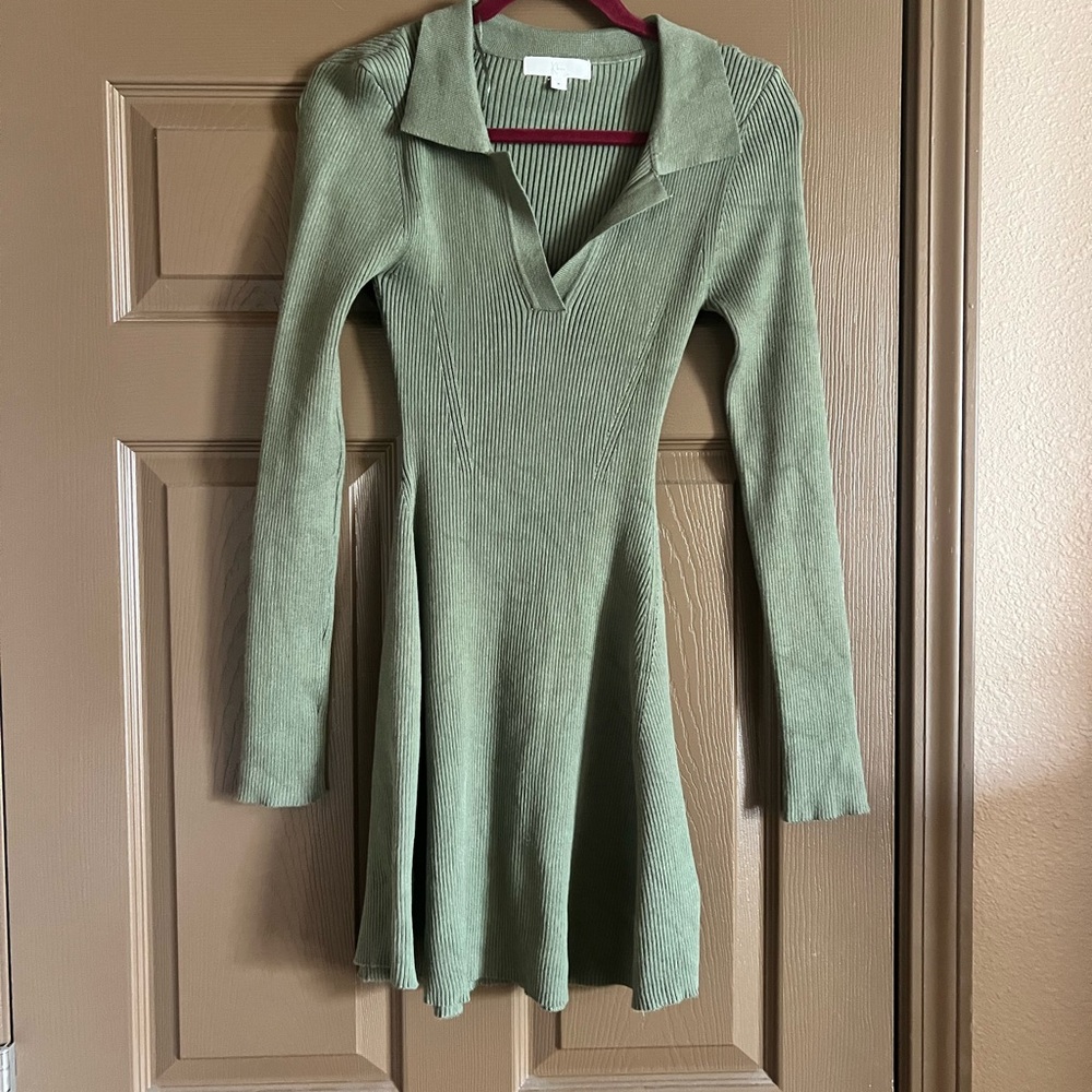 Kensie Sage Green Long Sleeve Dress